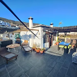 La De Paco Y Ana Сasa de vacaciones Pitres